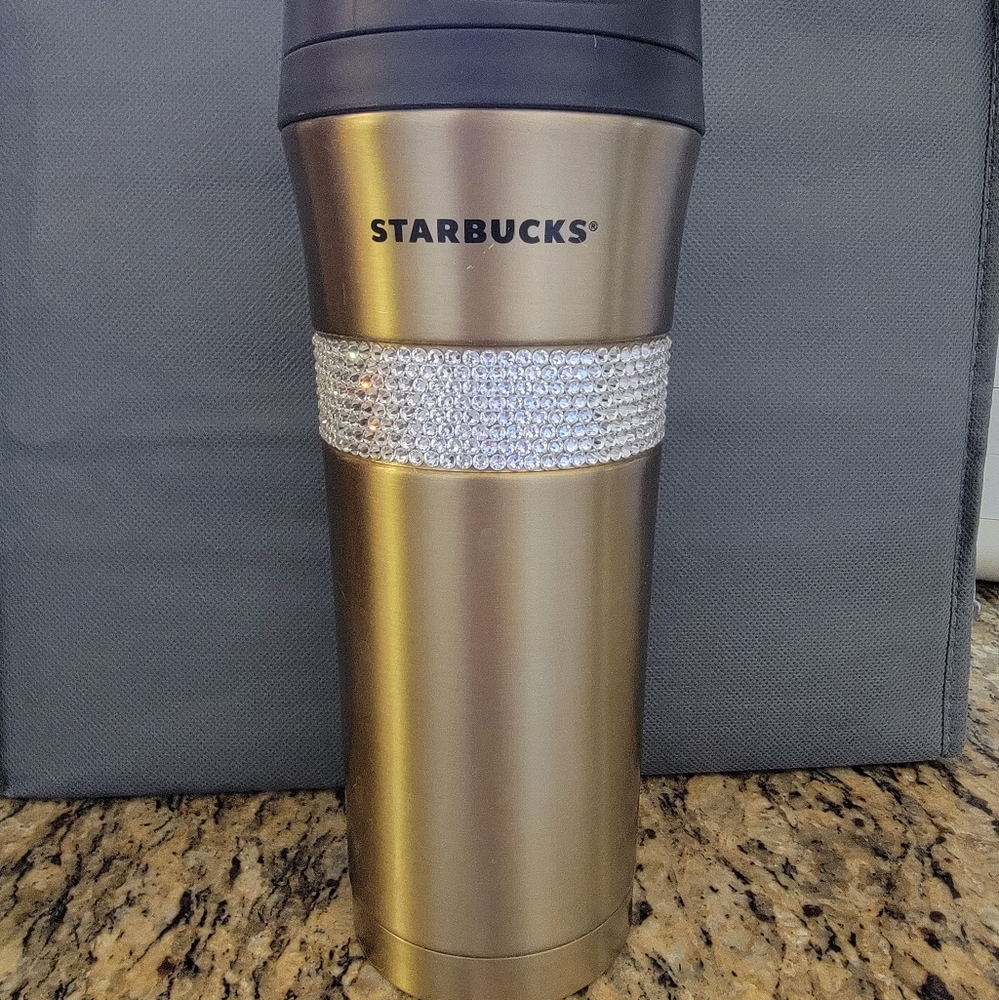 Grande Starbucks Coffee cup